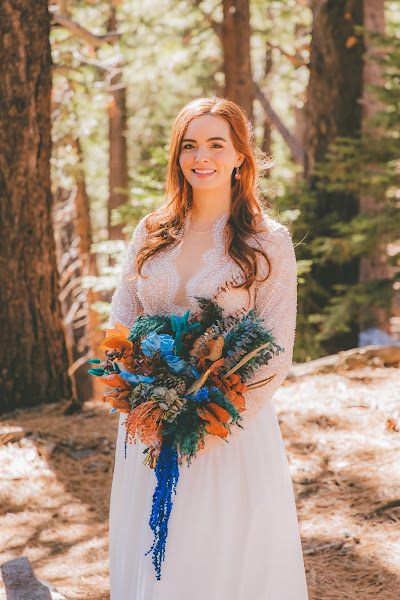 Blazing Shears - Beauty salon in Mammoth Lakes