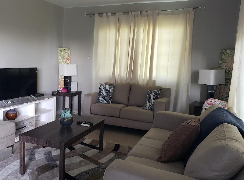 Vacation With Poyser / Aneika - Short term apartment rental agency in Bilton Apartments