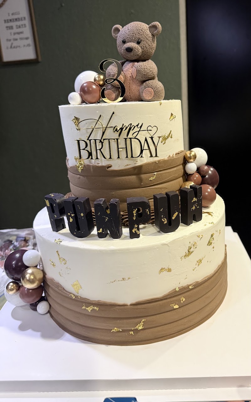 Omega’s Cakery photo