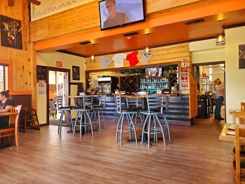 City Hall Cafe and Grille