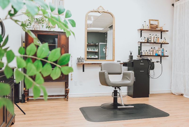 Salon D’Elle - Hair salon in Sturgeon Bay