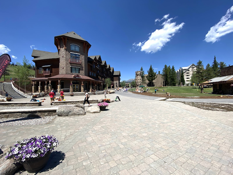 Snowcrest Lodge