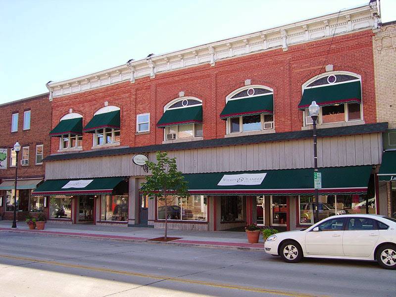 Wilkins & Olander - Clothing store in Sturgeon Bay