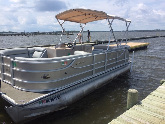 OBX Pontoon Man - Boat rental service in Manteo