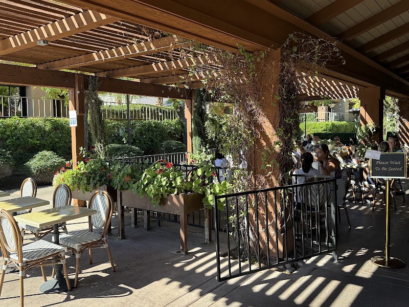 La Provence Patisserie & Cafe Palm Desert - Bakery in Palm Desert