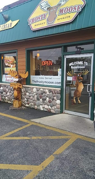 Frosty Moose - Ice cream shop in Williams Bay