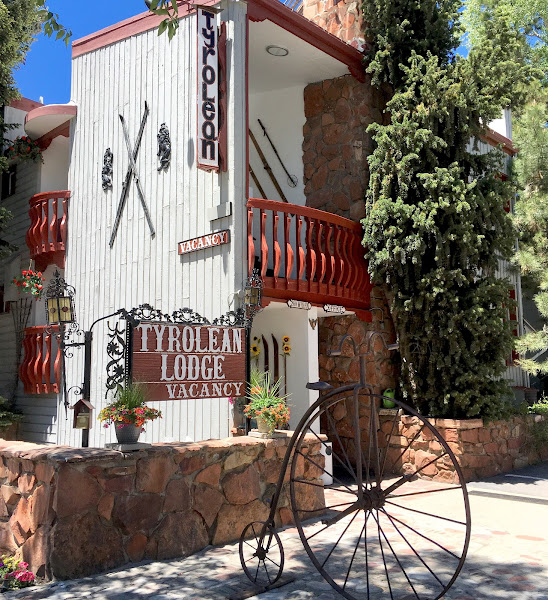 Tyrolean Lodge - Hotel in Aspen