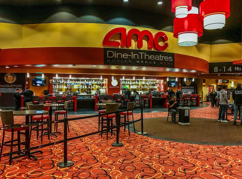 AMC DINE-IN Esplanade 14