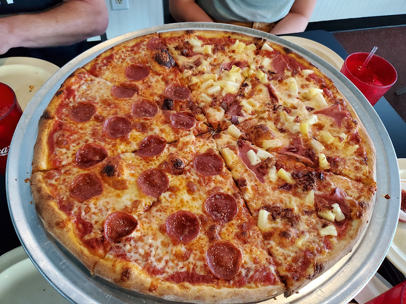 Michael's Pizza, Pasta and Grill