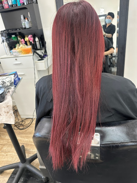 Sleek Look Hair & Nails