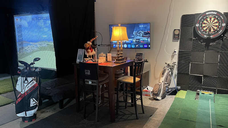 FORE! Corners Golf - Indoor golf course in Bozeman