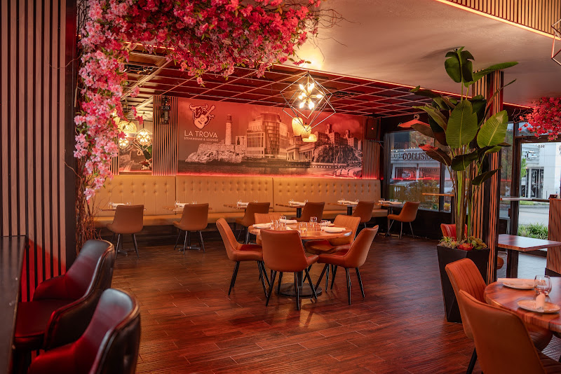 El Trovador Steakhouse & Lounge
