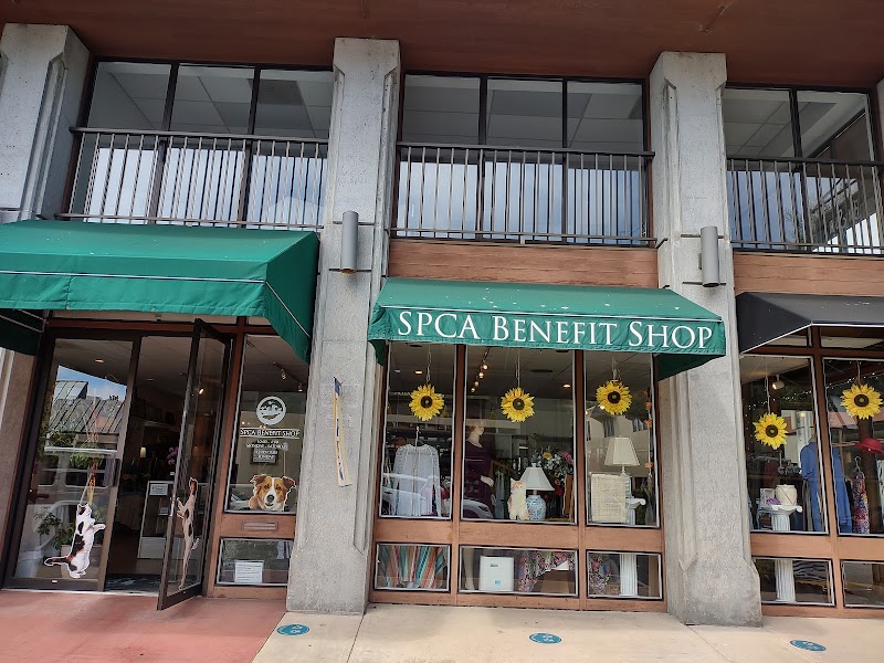Carmel Rancho Shopping Center - Shopping mall in Carmel-By-The-Sea