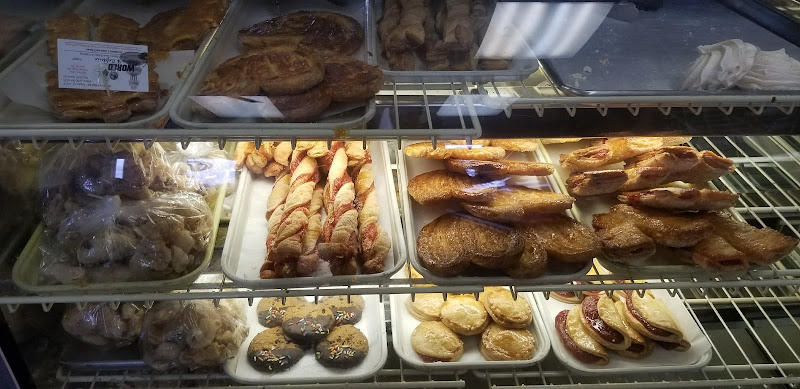 World Bakery & Restaurant