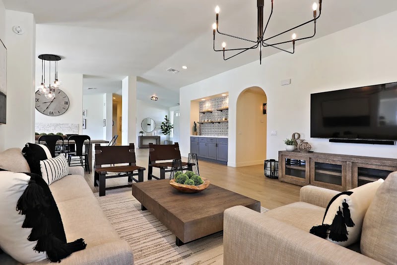 TRAVLR Vacation Homes photo