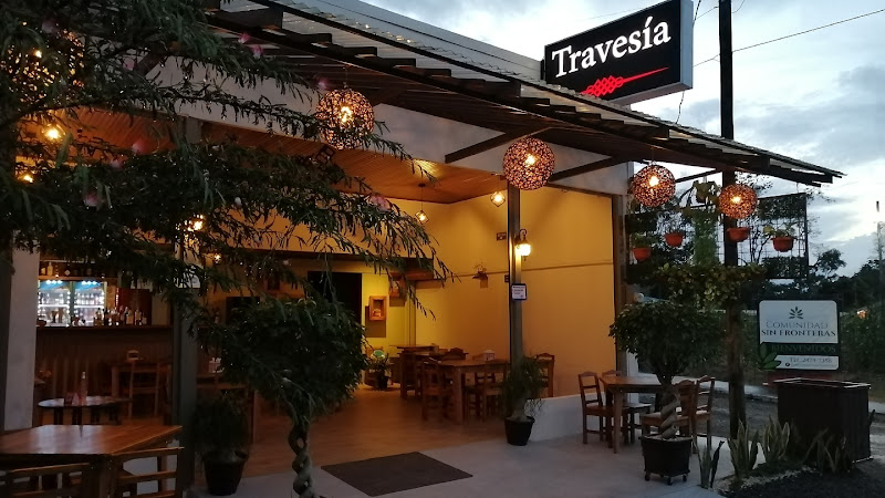 Travesía Restaurant - Restaurant in del Banco Nacional de