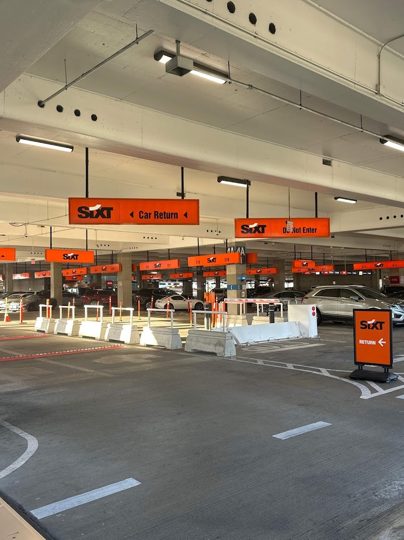 SIXT Car Rental Honolulu Airport photo