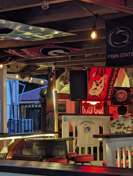 Upstairs Bar & Grille - Bar & grill in Cruz Bay