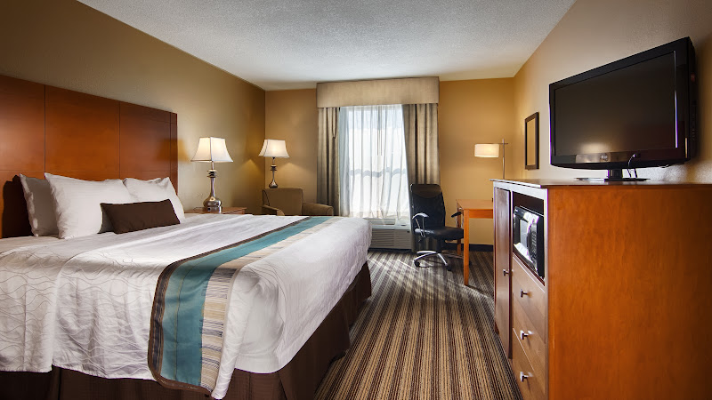 Best Western Plus Seawall Inn & Suites by the Beach