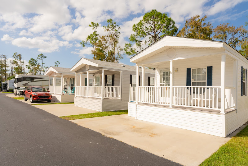 Sun Retreats Naples East