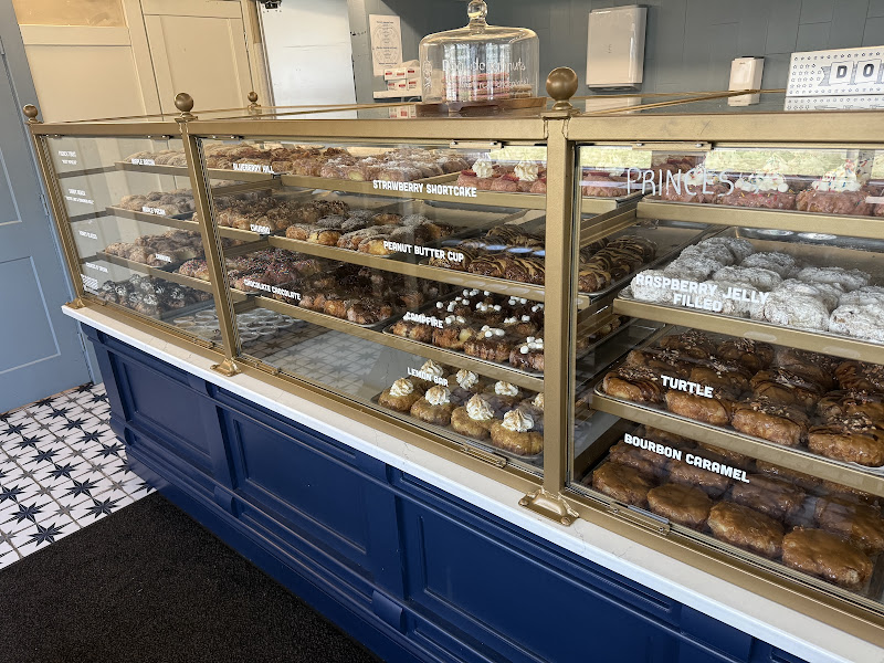 Parlor Doughnuts - Coffee shop in Destin