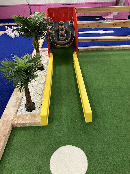 Mr. Putters Miniature Golf