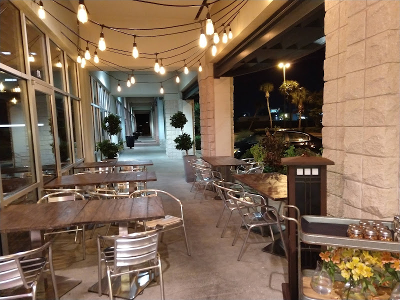 Pazzo Italiano Destin - Italian restaurant in Destin