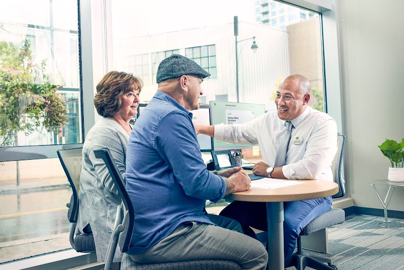 H&R Block - Tax preparation service in 216 FL-520