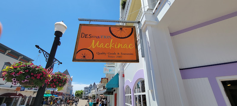 Destination Mackinac - Souvenir store in Mackinac Island