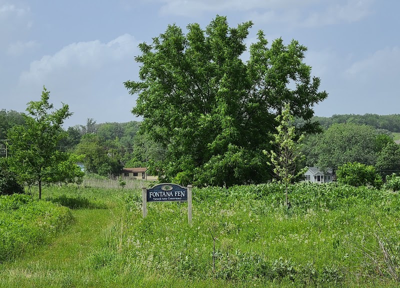Fontana Fen - Hiking area in WI 53125