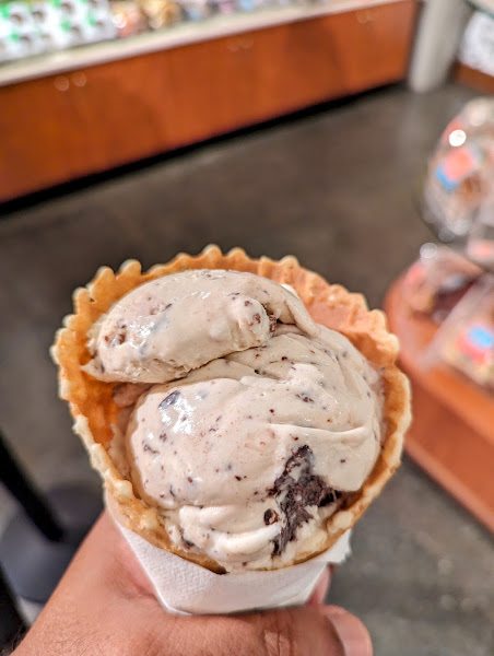 Kilwins Ice Cream - Chocolate - Fudge - Ice cream shop in Asheville