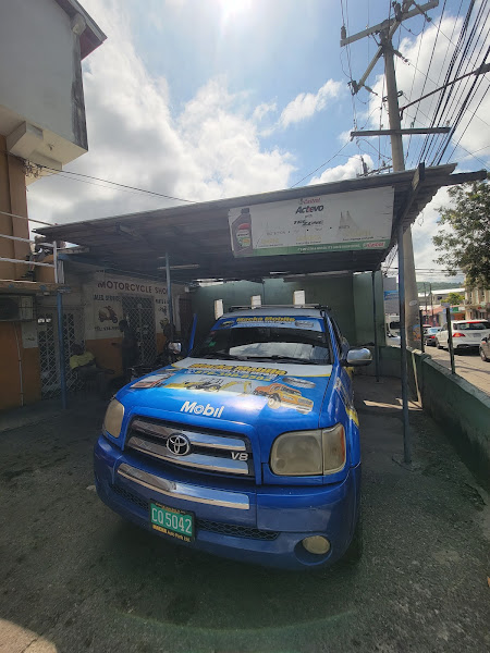 Macka Auto Parts & Mobile Tyre Service - Auto parts store in Ocho Rios