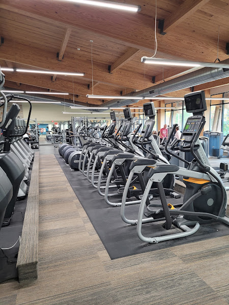 Door County YMCA Jackie and Steve Kane Center - Gym in Fish Creek