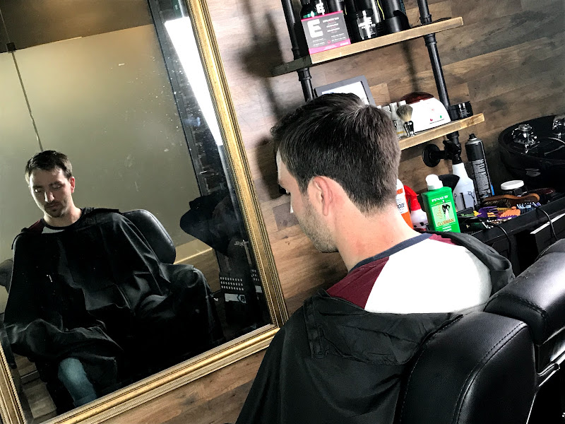 Palmetto Clips - Barber shop in Charleston