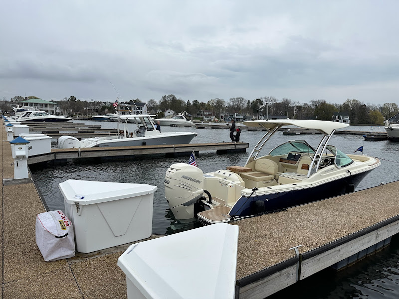 CenterPointe Marina - Boat dealer in Sturgeon Bay