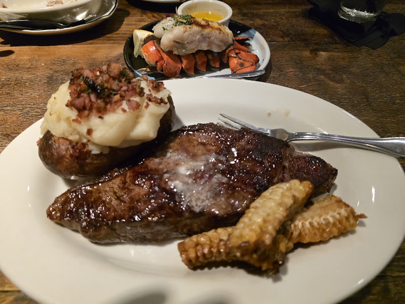 Aloha Steak House - Steak house in Honolulu