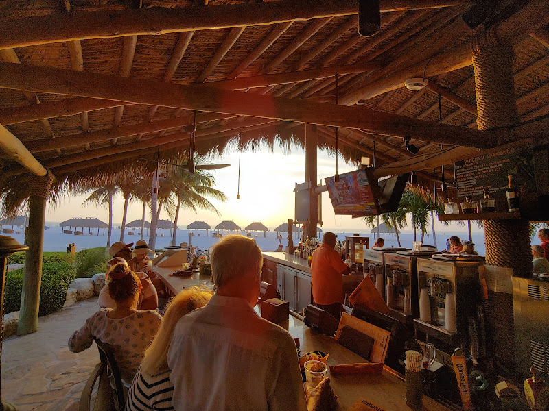 Kane Tiki Bar & Grill - Bar & grill in Marco Island