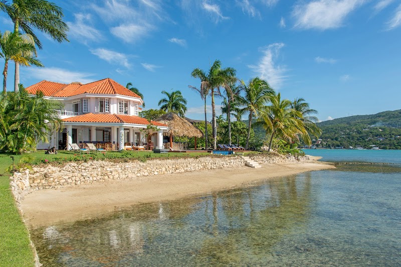 AT LAST Villa - Villa in 22 Calypso Dr