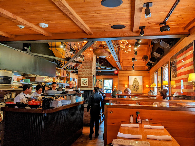 White House Tavern - American restaurant in Aspen
