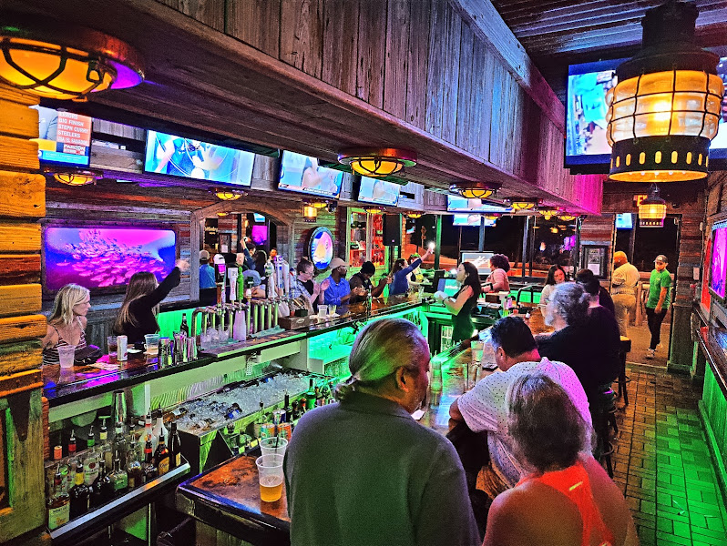 McSorley’s Beach Pub & Rooftop - Bar & grill in Fort Lauderdale