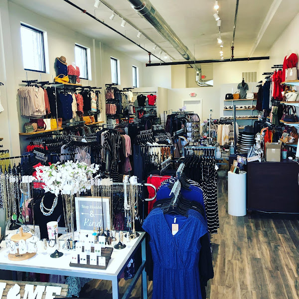 Emma's Boutique - Women's clothing store in South Haven