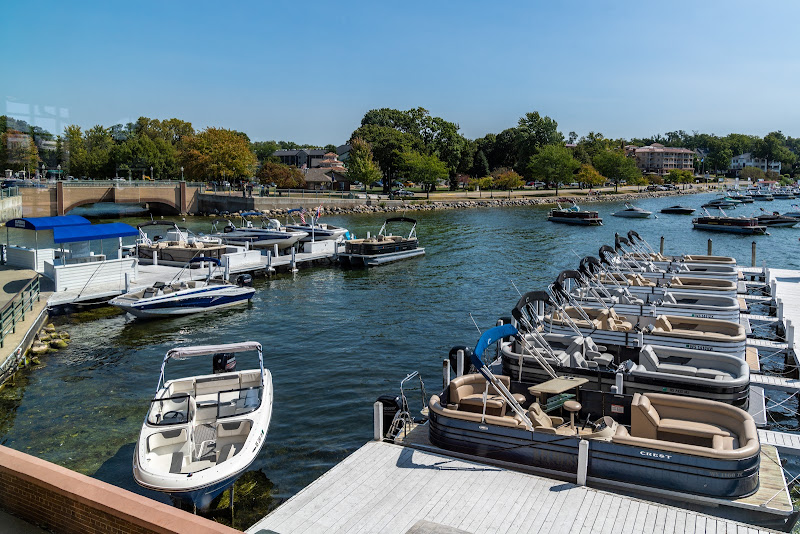 Lake Geneva Boat Rentals - Boat rental service in Lake Geneva