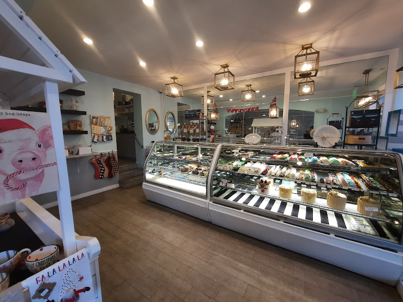 Gateaux - Bakery in Denver