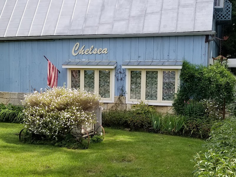 Chelsea Antiques & Blue Willow Shop - Antique store in Sister Bay