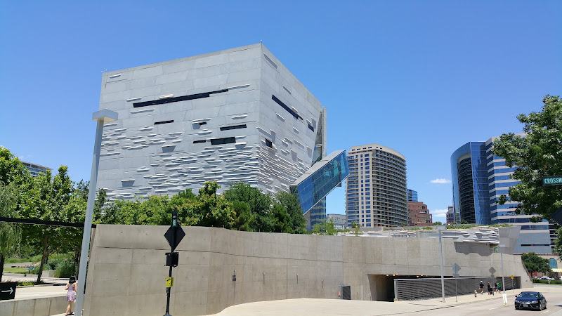 Perot Museum of Nature and Science - Tourist attraction in Dallas