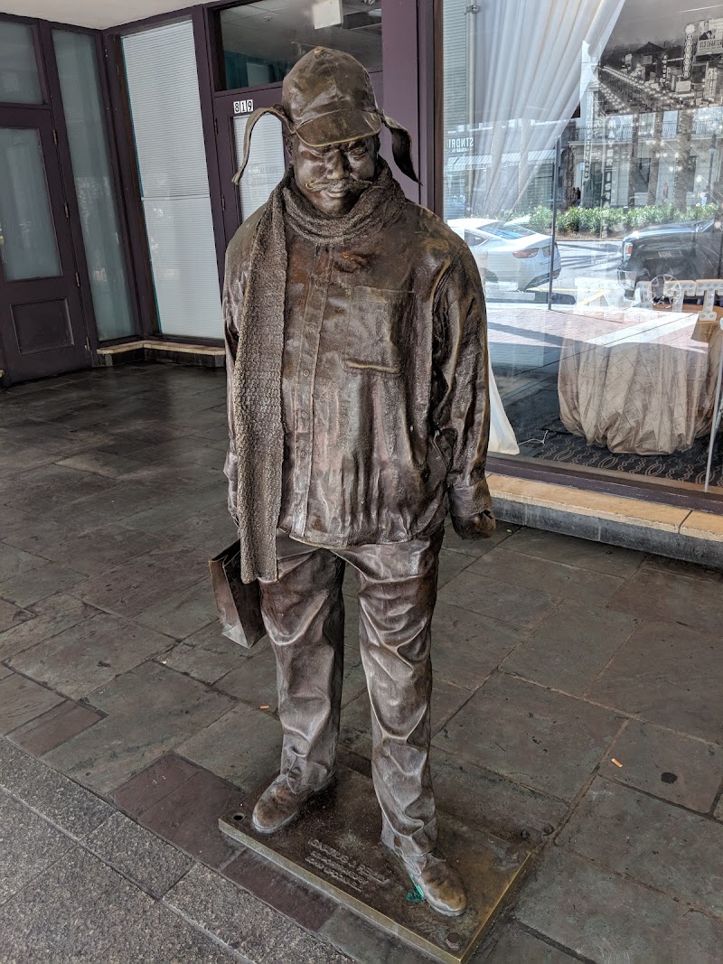 Ignatius J. Reilly Statue - Tourist attraction in New Orleans
