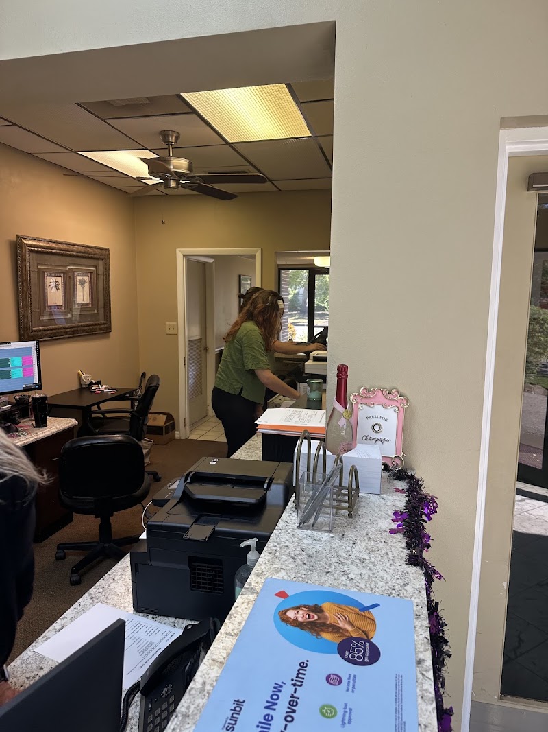 Champagne Dental - Dentist in Clearwater