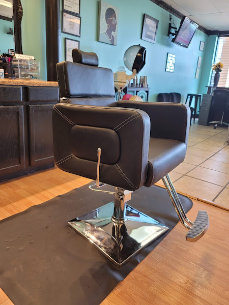 Turnin Headz Hair Boutique