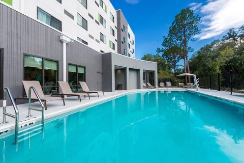 Courtyard by Marriott Tampa Northwest/Veterans Expressway - Hotel in Tampa