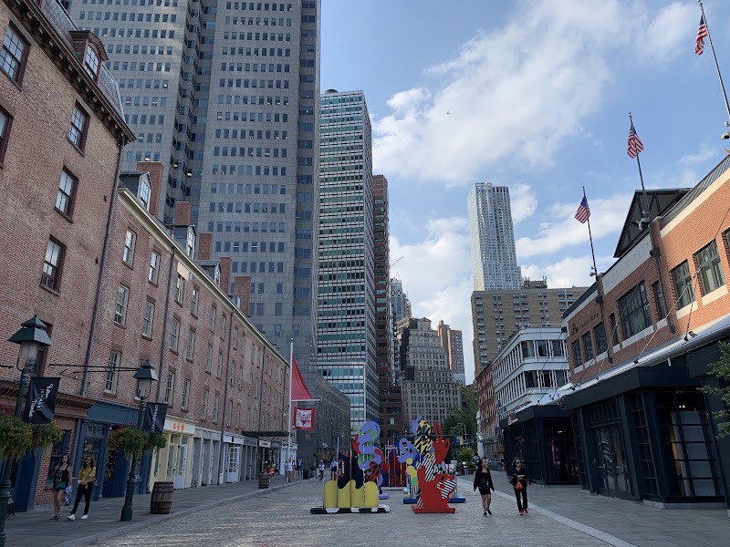 Fulton Market Building